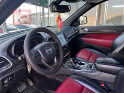 جیپ گراند شیرۆکی